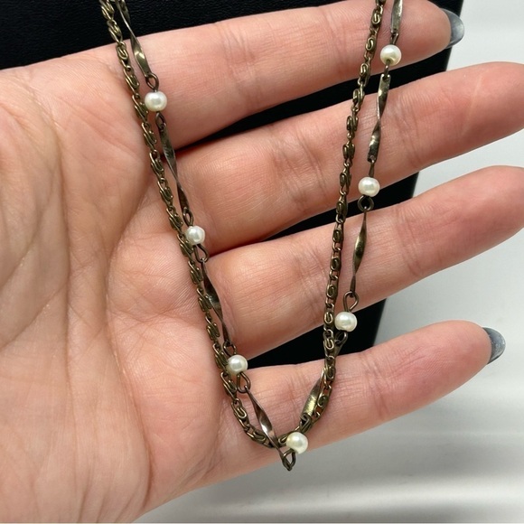 Classic Versatile Long Double Layered Gold Tone Chain with White Faux Pearls 26” - Picture 4 of 7